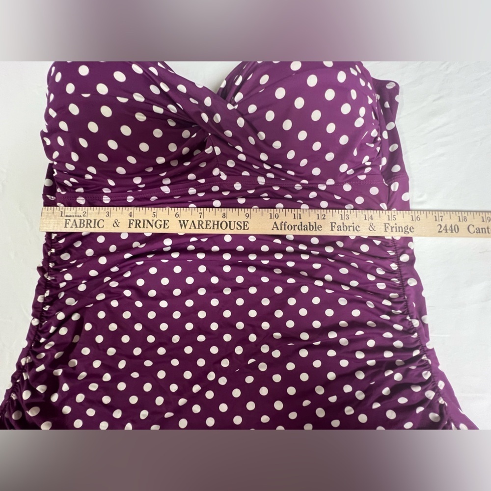 APT 9 TANKINI PURPLE/WHITE POLKA SIZE 1X
PADDED. NO UNDERWIRE RUCHED SIDES - Picture 3 of 9